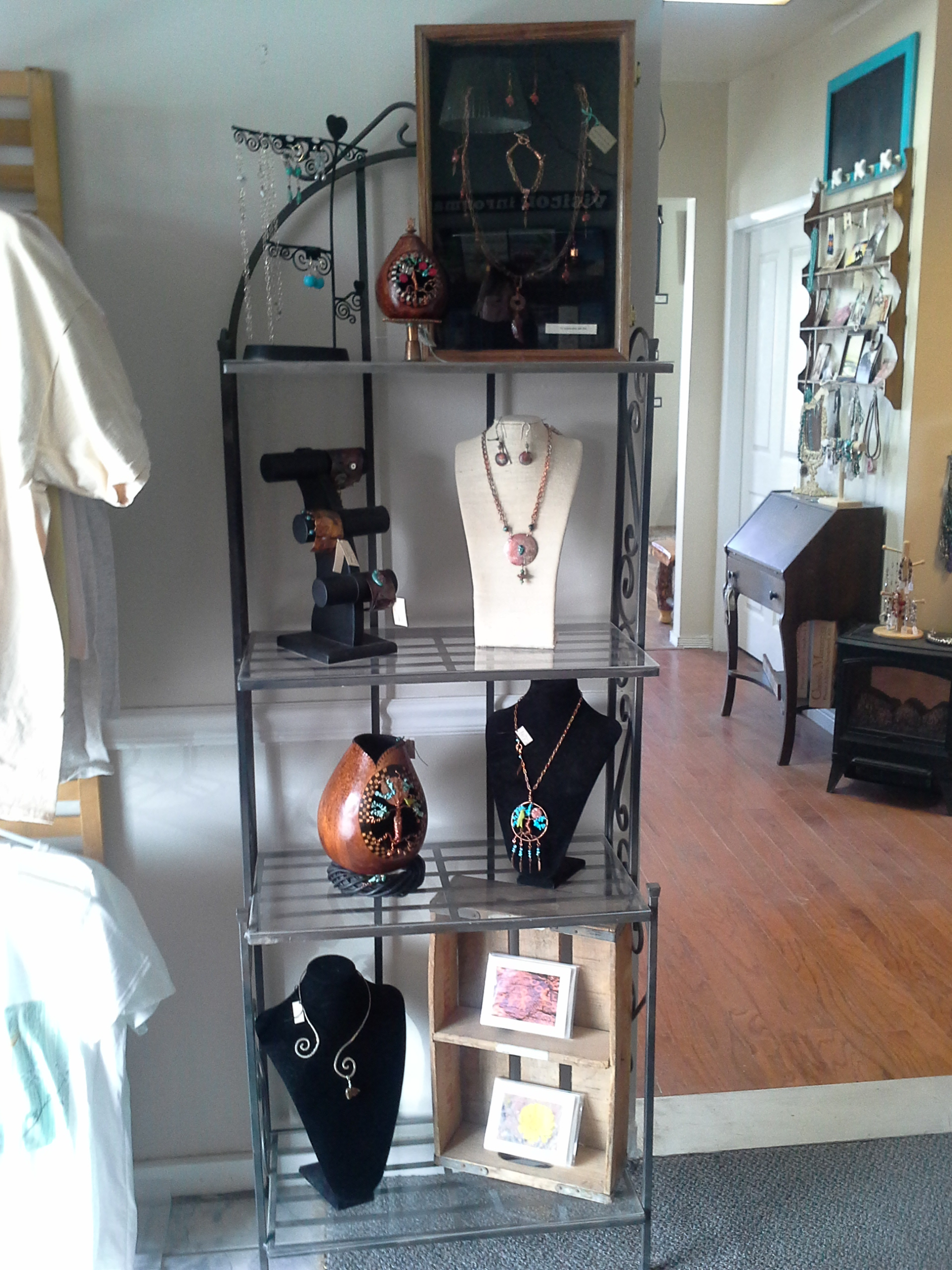 photo, Wild Horse Gallery, display of origional jewelry for sale